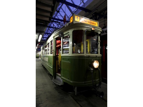 tram01